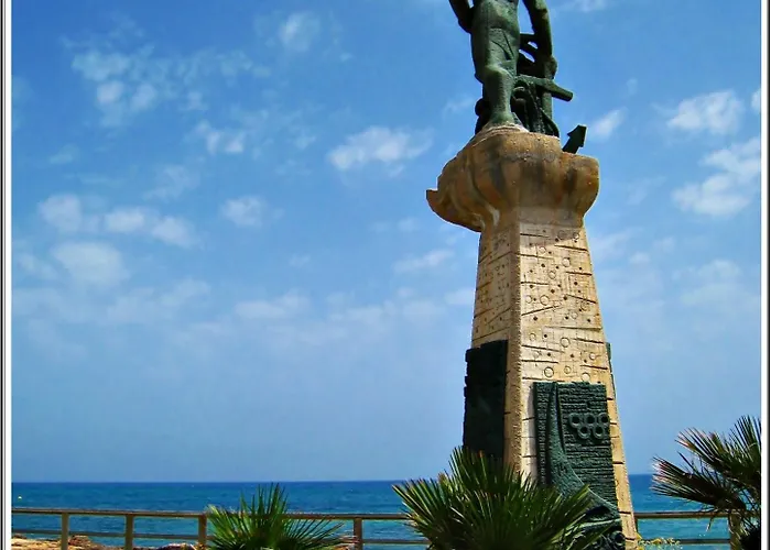 Homely San Pascual *